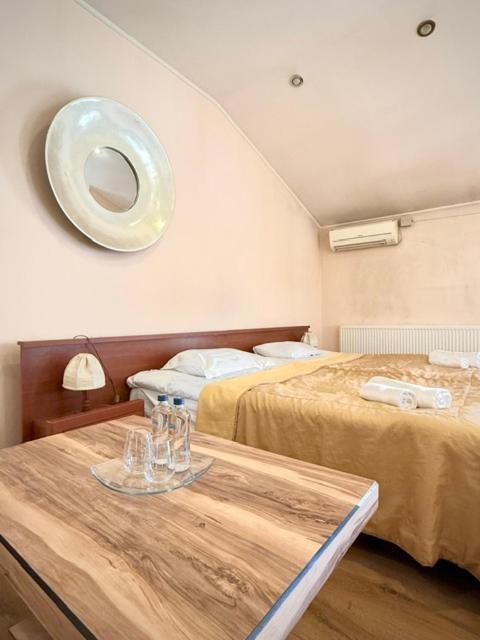 Hotel Vake Tbilisi Buitenkant foto